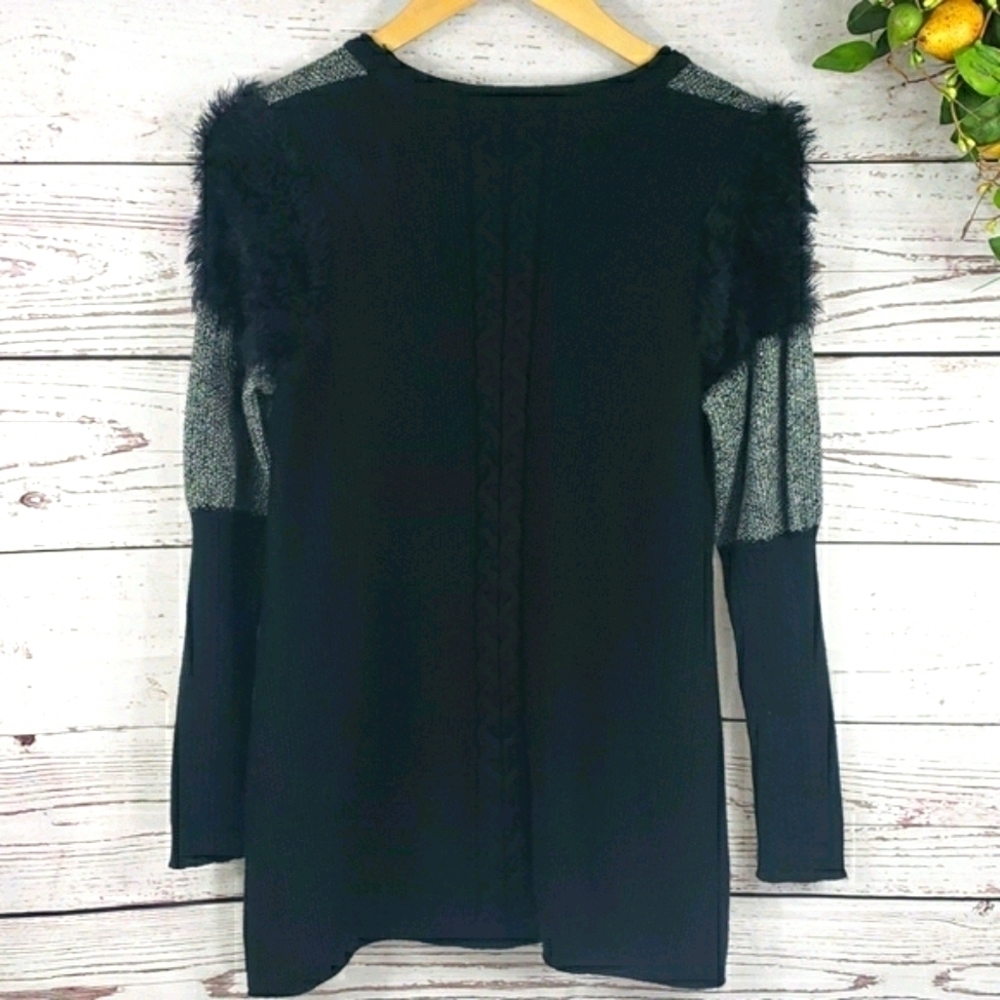 Knitted Long Sleeve Sweater Black and Gray - Picture 2 of 10